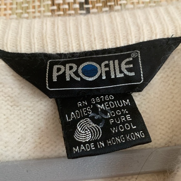 Vintage Profile Sweater 100% Wool Pink White Size Medium Crew Neck Winter - Picture 3 of 4